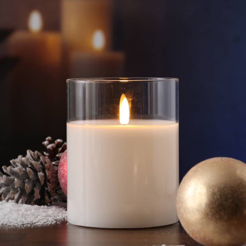 LED Kerze im Glas - Windlicht - Echtwachs - flackernde 3D Flamme - Timer - H: 12,5cm - D: 10cm von MARELIDA