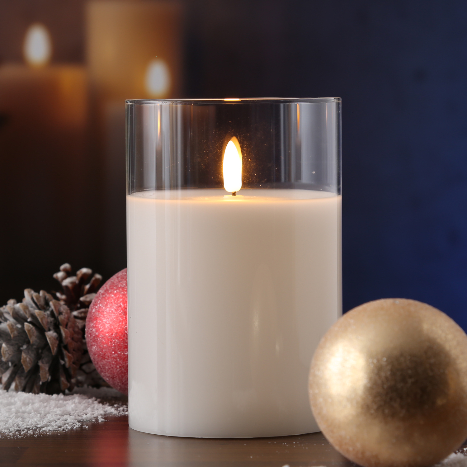 LED Kerze im Glas - Windlicht - Echtwachs - flackernde 3D Flamme - Timer - H: 15cm - D: 10cm LED Kerze im Glas - Windlicht - Echtwachs - flackernde 3D Flamme - Timer - H: 15cm - D: 10cm von MARELIDA