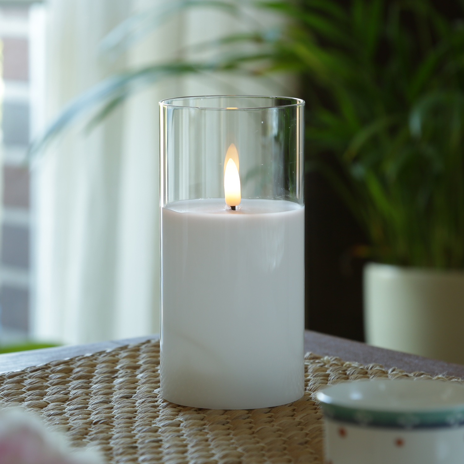 LED Kerze im Glas - Windlicht - Echtwachs - flackernde 3D Flamme - Timer - H: 15cm - D: 7,5cm LED Kerze im Glas - Windlicht - Echtwachs - flackernde 3D Flamme - Timer - H: 15cm - D: 7,5cm von MARELIDA