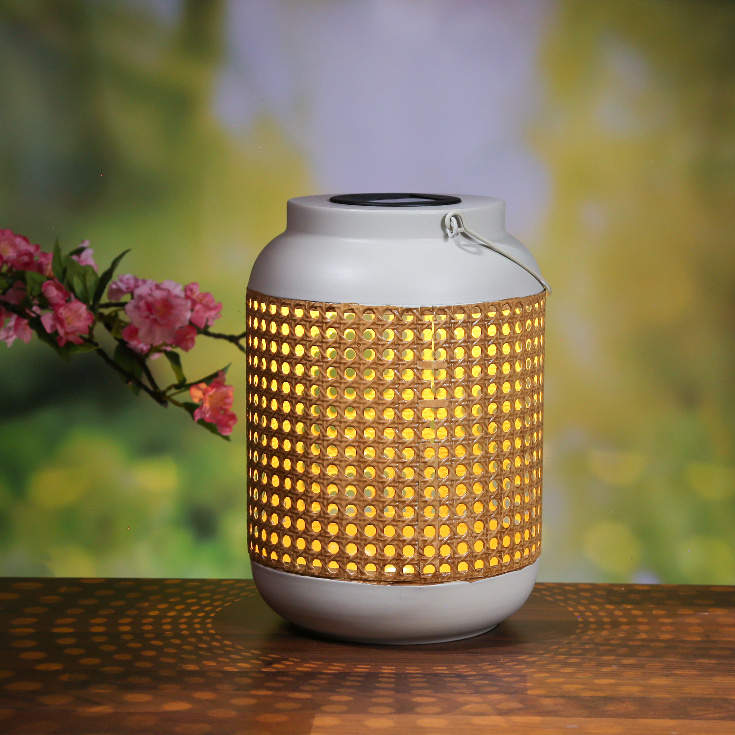 LED Solar Laterne - Bambus Optik - hängend/stehend - Metall - warmweiße LED - H: 28cm - weiß, braun von MARELIDA