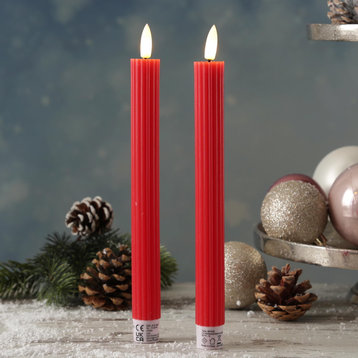 LED Stabkerzen LIV - gerillt - Echtwachs - flackernd - H: 25cm - Timer - rot - 2er Set von MARELIDA