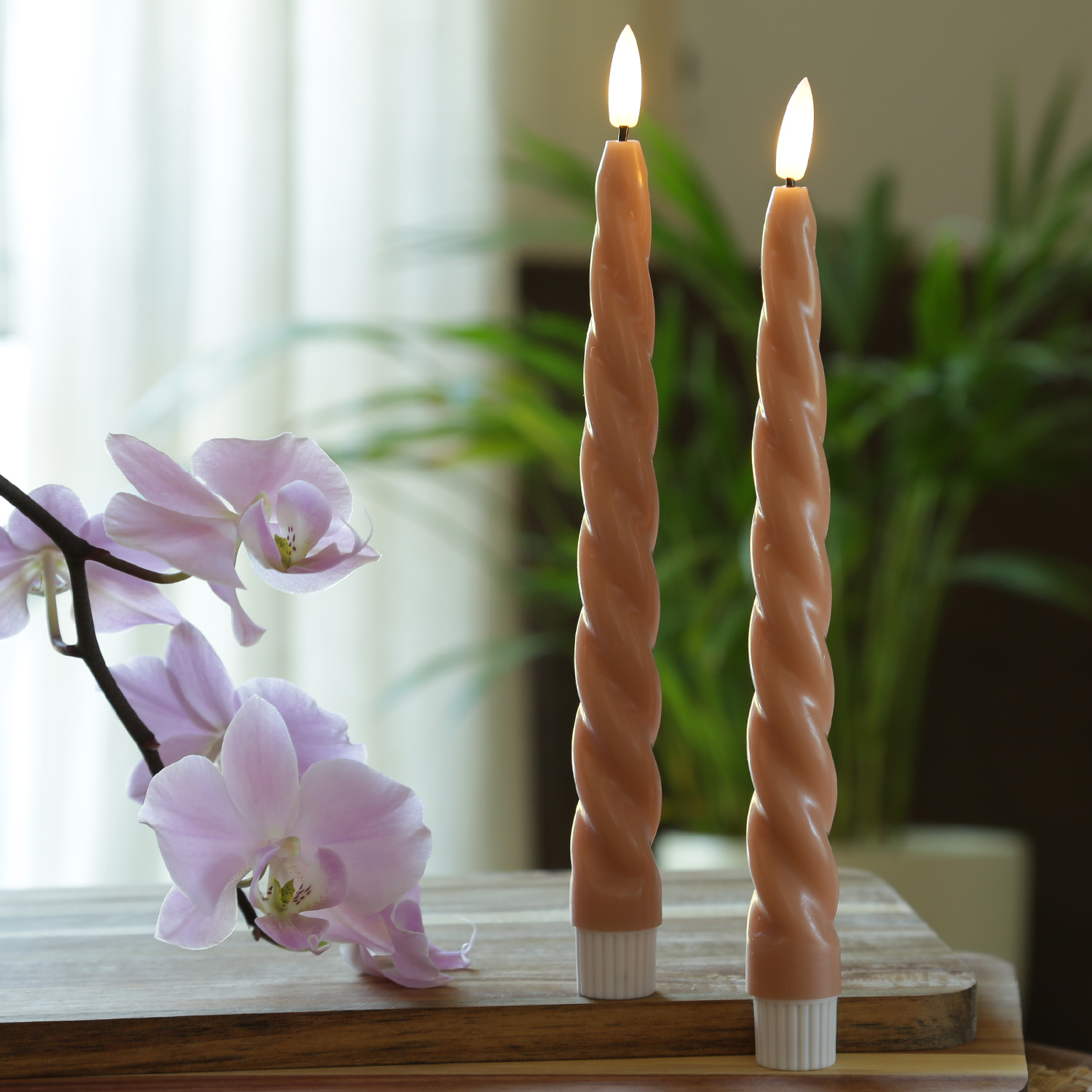 LED Stabkerzen TWIST - Echtwachs - flackernde 3D Flamme - H: 25cm - Timer - altrosa - 2er Set LED Stabkerzen TWIST - Echtwachs - flackernde 3D Flamme - H: 25cm - Timer - altrosa - 2er Set von MARELIDA