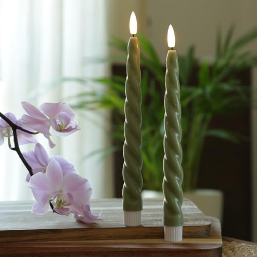 LED Stabkerzen Twist Tafelkerzen Dinnerkerzen aus Echtwachs Spitzkerzen in gedrehter Form mit flackernder 3D Flamme H: 25cm (grün) von MARELIDA