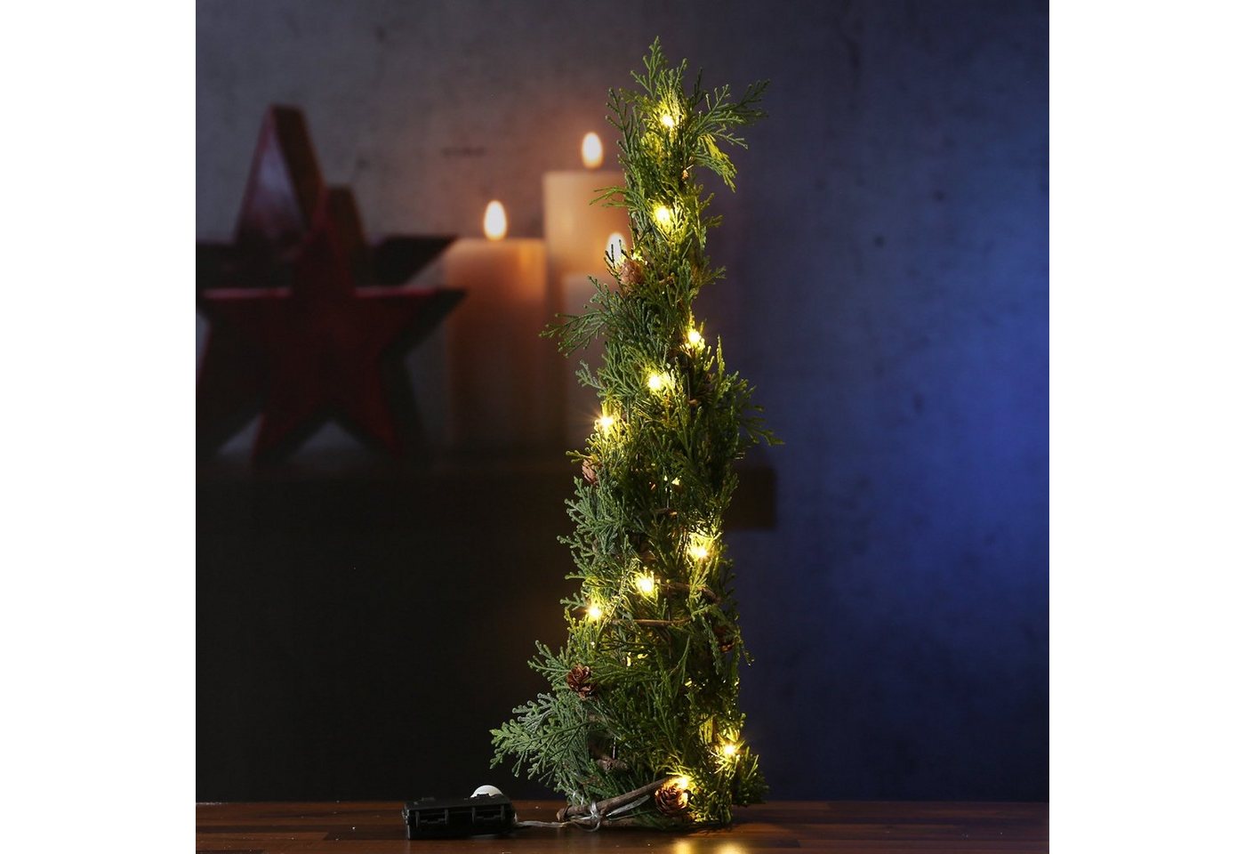 MARELIDA LED Baum LED Minibaum Tischbaum kleine braune Zapfen 20LED 55cm Timer Batterie, LED Classic, warmweiß (2100K bis 3000K) von MARELIDA