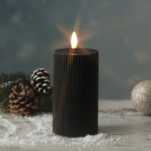 MARELIDA LED Kerze Liv Echtwachs gerillt geriffelt flackernde Flamme Timer schwarz (15,5cm) von MARELIDA