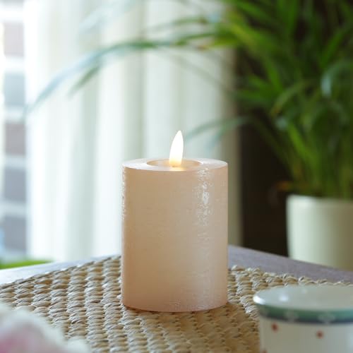 MARELIDA LED Kerze in Rustik Optik Echtwachskerze Stumpenkerze mit leicht flackernder Flamme und Timer Wachskerze für Innen in rosa (D: 7cm - H: 11cm) von MARELIDA