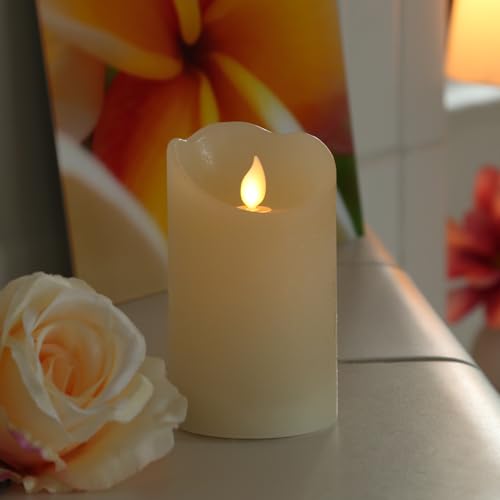MARELIDA LED Kerze mit beweglicher Flamme Indoor Stumpenkerze in Rustik-Optik Echtwachskerze mit Timer für Innen creme (12,5cm) von MARELIDA