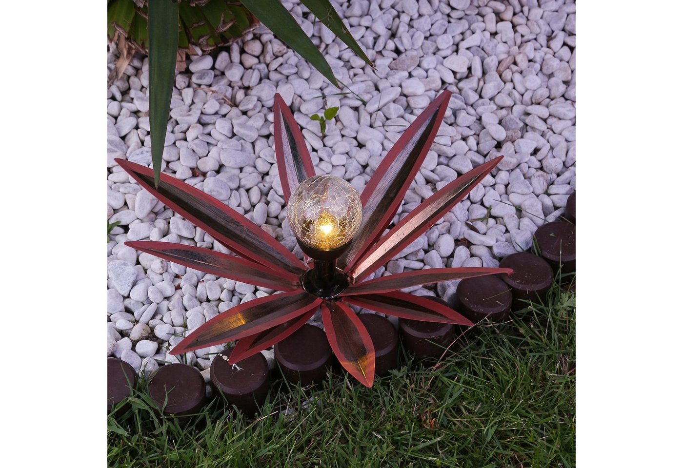 MARELIDA LED Solarleuchte LED Solar Gartenstecker Blume Seerose mit Metallblättern Solarleuchte, LED Classic, warmweiß (2100K bis 3000K) von MARELIDA