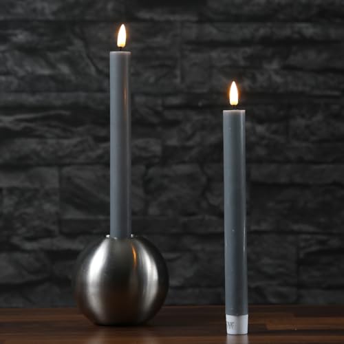 MARELIDA LED Stabkerzen Echtwachskerzen Deluxe Homeart Dinnerkerzen Tafelkerzen mit realistischer 3D Flamme Spitzkerzen für Innen grau (2 Stabkerzen 24cm) von MARELIDA