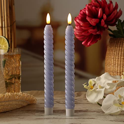 LED Stabkerzen TWIST Echtwachskerze Dinnerkerzen Tafelkerzen in Spiralform Spitzkerzen mit flackernder 3D Flamme H: 25cm Timer 2er Set Tischkerzen für Feier Hochzeit (Flieder) von MARELIDA