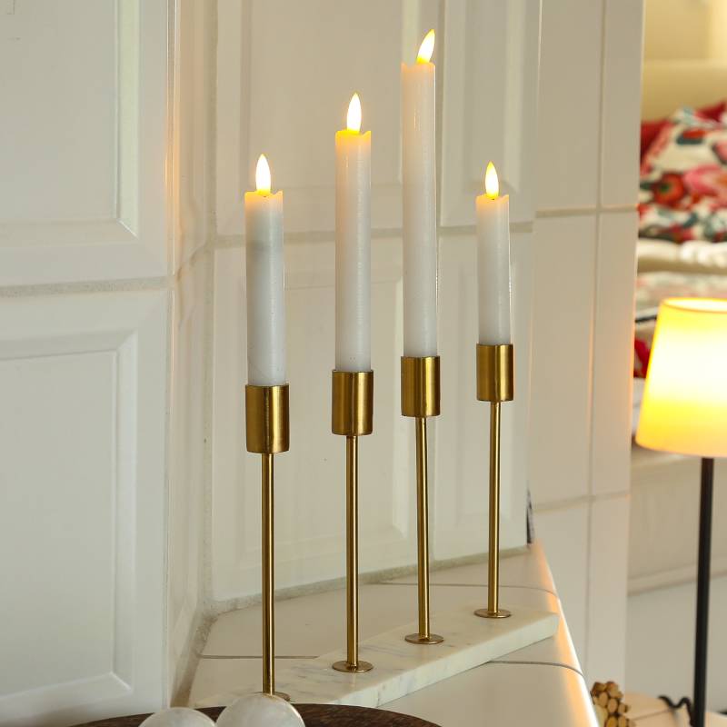 Stabkerzenhalter - Kerzenständer - Marmorplatte - 4 goldfarbene Kerzenhalterungen - H: 20cm - weiß von MARELIDA