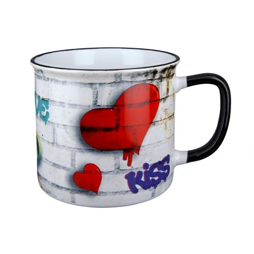 Tasse STREET ART LOVE Keramik Graffitimotiv Emaille-Design 390ml 9,8x13,2x9cm Geschirr, Tassen + Gläser von MARKT35G