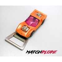 Gruesome Twosome Flaschenöffner Modellauto Spielzeugauto Von Matchplopz Vintage Retro Geschenk Geburtstagsgeschenk Freund Mann Auto Beige von MATCHPLOPZ