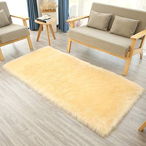 MBHHU Rosa rechteckige Kunstfell-Teppiche for Schlafzimmer, waschbarer Kunstschaffell-Teppich for Wohnzimmer, 50 x 80 cm(Cream Color,Rectangular 50x150cm/19.7x59.0in) von MBHHU