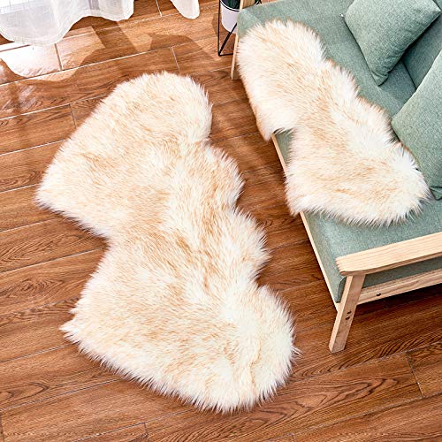Red Heart Fellteppiche for Schlafzimmer, ästhetisch, klein, Kunstschaffell, waschbar, for Stühle, 35 x 70 cm(White Yellow Tip,Double Heart 60x120cm/23.6x47.2in) von MBHHU