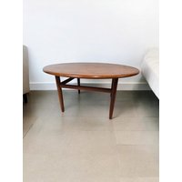 Mid Century Runder Couchtisch Sofatisch Nils Bach Denmark 1960Er Jahre Danish Design Mid Century Runder Couchtisch Sofatisch Nils Bach Denmark 1960Er Jahre Danish Design von MCAMDesign