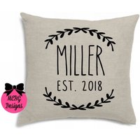 Nachname Est Datum Personalisierte Kissenherr Und Frau Est.hochzeitsgeschenkejubiläumsgeschenkeflitterwochen von MCBGDesigns