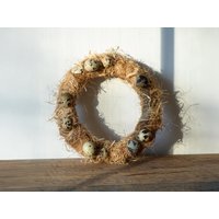 Kleiner Osterkranz Aus Stroh Und Wachteleiern Eierschalen Ostern Kranz Türkrank Fensterkranz Osterdeko Tischkranz Rustikal Naturkranz Kleiner Osterkranz Aus Stroh Und Wachteleiern Eierschalen Ostern Kranz Türkrank Fensterkranz Osterdeko Tischkranz Rustikal Naturkranz von MCDesignUnikate