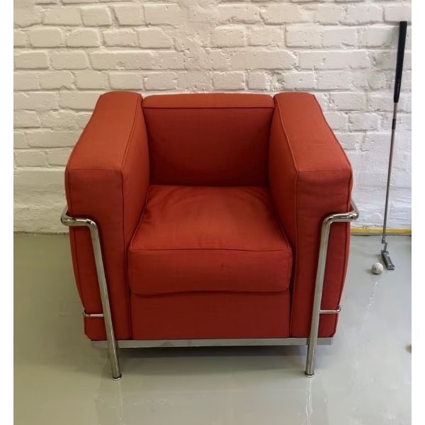 Le Corbusier LC2 Sessel Rot aus Baumwolle von Jeanneret und Perriand, MDF Italia Le Corbusier LC2 Sessel Rot aus Baumwolle von Jeanneret und Perriand, MDF Italia von MDF Italia