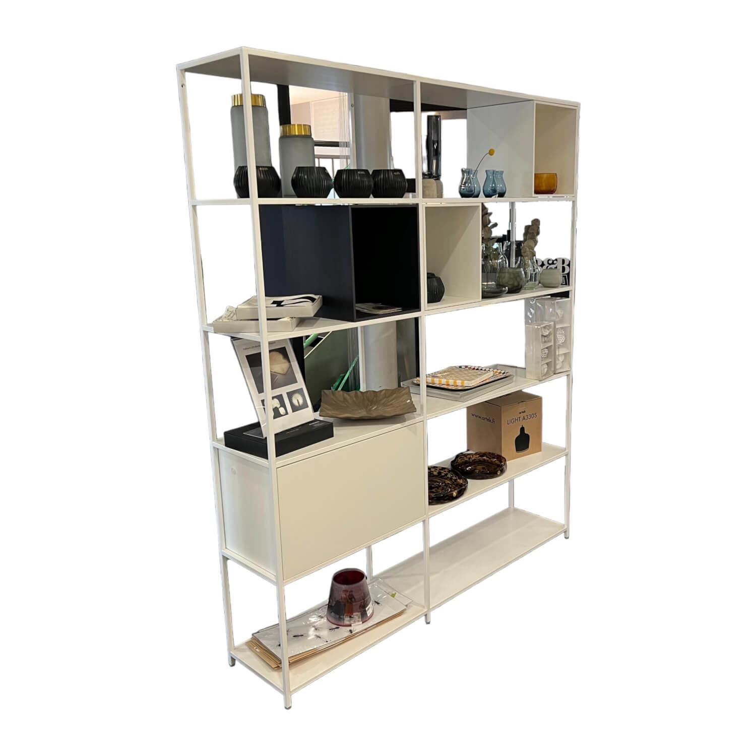 Regalsystem Minima 3.0 Holz Weiß Und Naturholz Schwarz Regalsystem Minima 3.0 Holz Weiß Und Naturholz Schwarz von MDF Italia
