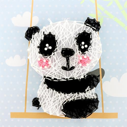 MÉGACRÉA DIY String Art Panda 21 x 21 cm - Hänge-Dekoration - Mehrfarbig (inkl. Schwarz) - Sonstiges - Selbermachen von MÉGACRÉA