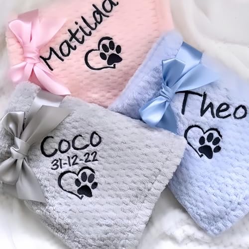 MEIEG Maßgeschneiderte Flanelldecke Für Hunde/Katzen, Personalisierte Haustierdecken Mit Namen, Besticktem Text/Symbol Bettdecken, Geschenke Für Tierliebhaber(70 * 100cm) von MEIEG