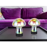 Meinewunschleuchte - 2er set kleine Akku Tischleuchten aus irisierendem Glas, Höhe 18cm von MEINEWUNSCHLEUCHTE