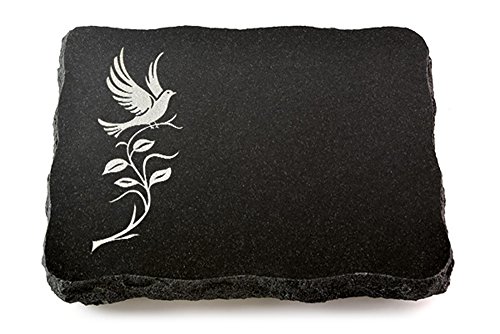 MEMORUM Grabmale Grabplatte, Grabstein, Grabkissen, Urnengrabstein, Liegegrabstein Modell Pure 40 x 30 x 5 cm Indisch Black-Granit, poliert inkl. Gravur (Sandstrahl-Ornament Taube 3) von MEMORUM Grabmale