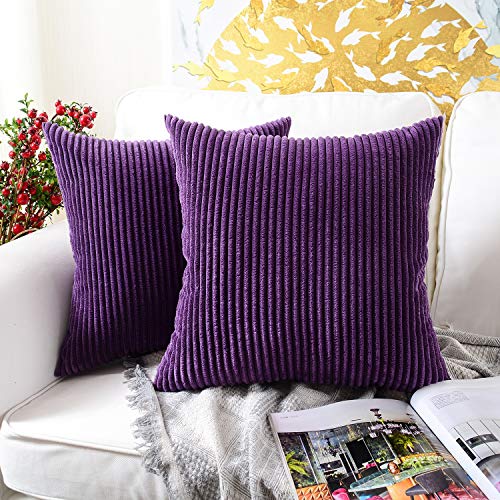 MERNETTE 2 Stück Corduroy Soft Dekorative Quadratische Wurfkissenbezüge Kissenbezüge Kissenbezug Home Decor Dekorationen für Sofa Couch Bett Stuhl 50 x 50 cm (gestreiftes dunkellila) von MERNETTE