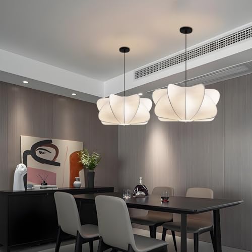 MEVZHH Kronleuchter, Wabi-Sabi Weiße Seide Hängelamcreme Stoff Hängelammoderne Einfache Verstellbare Kronleuchter E27 Dekoleuchte Wohnzimmer Schlafzimmer Restaurant Hängelampe/50 cm MEVZHH Kronleuchter, Wabi-Sabi Weiße Seide Hängelamcreme Stoff Hängelammoderne Einfache Verstellbare Kronleuchter E27 Dekoleuchte Wohnzimmer Schlafzimmer Restaurant Hängelampe/50 cm von MEVZHH