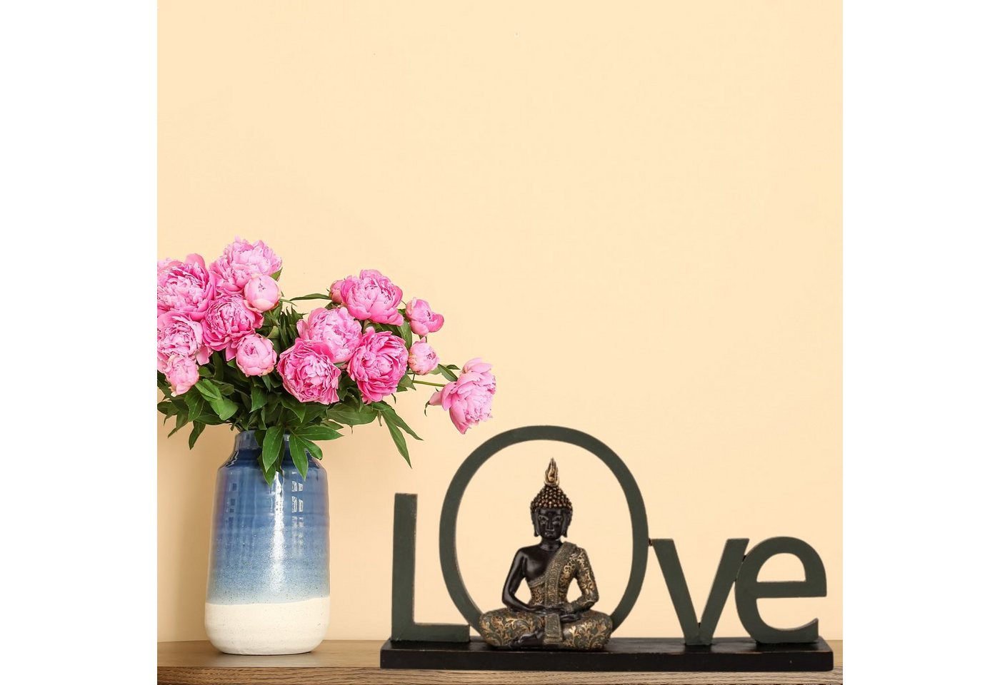 MF Buddhafigur Dekorativer Schriftzug 'LOVE' mit Buddha Figur - Harmonische Zierde von MF