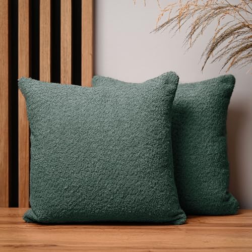 MG Design 2er Set Kissenbezug 40x40 cm Salbeigrün quadratisch - aus Chenille-Stoff, mit Reißverschluss - dekorative Kissenbezüge für Kissen 40x40 für Sofa, Deko Schlafzimmer, Deko Wohnzimmer MG Design 2er Set Kissenbezug 40x40 cm Salbeigrün quadratisch - aus Chenille-Stoff, mit Reißverschluss - dekorative Kissenbezüge für Kissen 40x40 für Sofa, Deko Schlafzimmer, Deko Wohnzimmer von MG Design