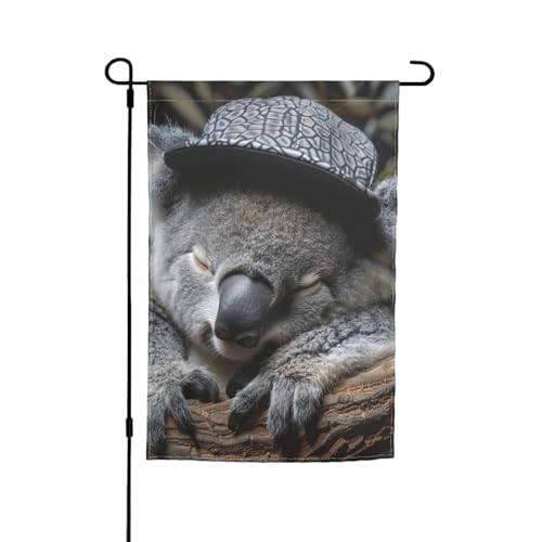 Gartenflagge mit schlafendem Koala-Kappen-Druck, doppelseitig, für Außendekorationen Gartenflagge mit schlafendem Koala-Kappen-Druck, doppelseitig, für Außendekorationen von MGGAklp