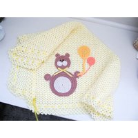 Beary Special Gelbe Baby Häkeldecke Mit Häkelbär  Gelbes Band Shower Afghan Kinderdecke von MGLDesigns