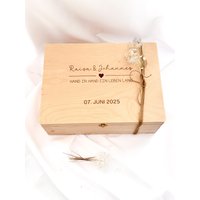 Personalisierte Erinnerungskiste | Geschenk Hochzeit Verlobung Brautpaar Jahrestag Erinnerungsbox Paare Mit Namen Personalisierte Erinnerungskiste | Geschenk Hochzeit Verlobung Brautpaar Jahrestag Erinnerungsbox Paare Mit Namen von MHDekodesign