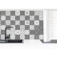 Küchenrückwand - Fliesen Mustermix Grau Weiß Größe HxB: 100x200cm Material: Premium von MICASIA