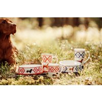 Hundefutternapf Dackel, Handbemalt Und Mit Goldrand in Den Farben Orientrot, Fichtengrün Royalblau Von Michael Platin Design Hundefutternapf Dackel, Handbemalt Und Mit Goldrand in Den Farben Orientrot, Fichtengrün Royalblau Von Michael Platin Design von MICHAELPLATINDESIGN