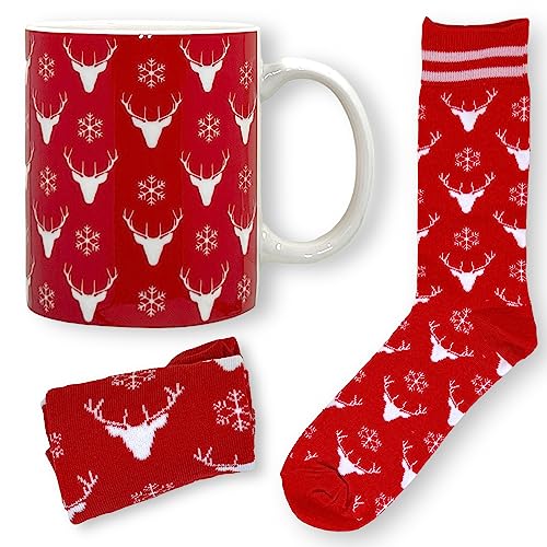 MIJOMA Tassen-Socken-Set: Geschenkset Kaffeebecher mit Socken in Einheitsgröße, 300ml Keramik-Henkelbecher für Heiß- & Kaltgetränke, Tee, Kaffee, Heiße Schokolade (Weihnachtstasse Rentier Allover) von MIJOMA