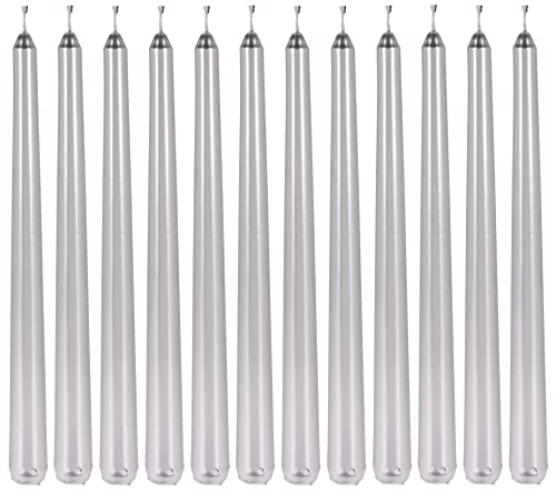 Set Stabkerzen Dinnerkerzen Leuchterkerzen Tafelkerzen Spitzkerzen metallische Optik 7 Stunden Brenndauer (25cm - 12 Stück, Silber) von MIJOMA