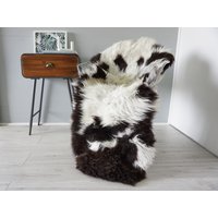 Echter Seltener Einzigartiger Ethisch Bezogener Einzelner Natürlicher Schaffell-Teppich | Schaffellhaut Tierfell Teppich Weiche Dichte Wolle von MILABERT