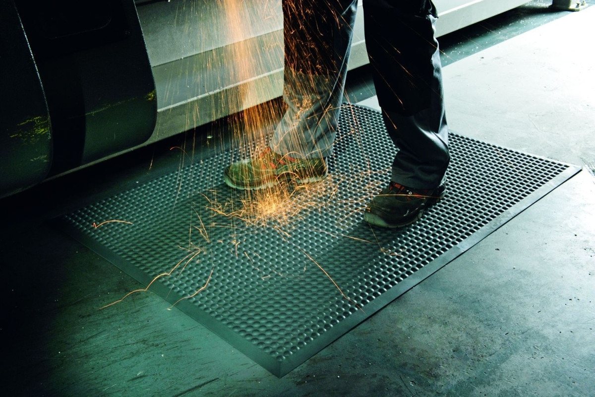 MILTEX Fußmatte Arbeitsplatzmatte Yoga Ergo Fusion 65x95cm schwarz von MILTEX