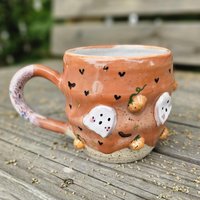 Getöpferte Halloweentasse, Bunte Handgemachte Keramik Tasse, , Süße Tasse, Hexentasse, Halloweenbecher, Besondere Herbsttasse, Geistertasse, Kürbis Getöpferte Halloweentasse, Bunte Handgemachte Keramik Tasse, , Süße Tasse, Hexentasse, Halloweenbecher, Besondere Herbsttasse, Geistertasse, Kürbis von MIMIPOTTERI