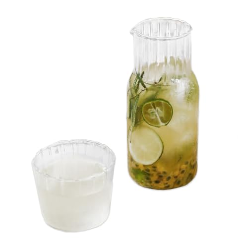 MISNODE Nachttisch-Wasserkaraffe und Glas-Set, Transparente Karaffe mit Tasse, Vintage-Nachttisch-Wasserkaraffe aus Geriffeltem Glas, Wasserkaraffe und Glasbecher-Set,(15cm / 5.9in Length-transparent) von MISNODE