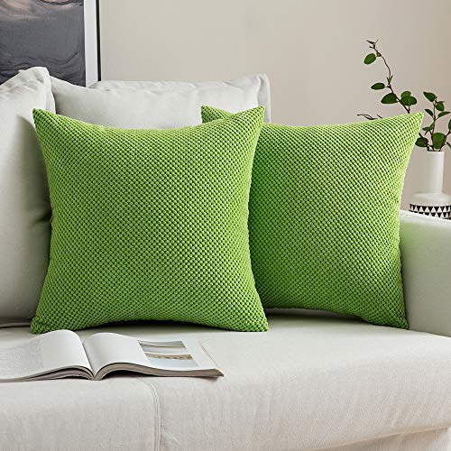 MIULEE 2er Set Kissenbezüge Dekokissen Körnig Dekorativ Kissenbezug Kissenhülle Sofakissen Deko Bezug Weich Zierkissen Kissen für Wohnzimmer Schlafzimmer 40x40cm Apfelgrün MIULEE 2er Set Kissenbezüge Dekokissen Körnig Dekorativ Kissenbezug Kissenhülle Sofakissen Deko Bezug Weich Zierkissen Kissen für Wohnzimmer Schlafzimmer 40x40cm Apfelgrün von MIULEE
