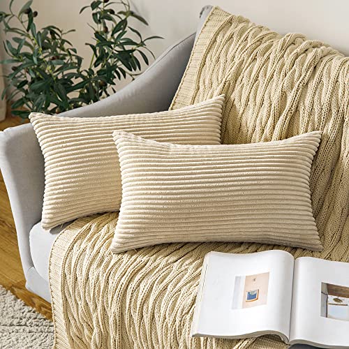 MIULEE 2er Set Kissenbezüge Kord Kissenhülle Dekorative Kissenbezug Sofakissen Couchkissen Dekokissen Zierkissenbezug Deko Kissenhülle mit Verstecktem Reißverschluss 40x60 cm Cremegelb von MIULEE