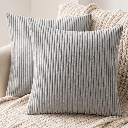 MIULEE 2er Set Kissenbezüge Kord Kissenhülle Dekorative Kissenbezug Sofakissen Couchkissen Dekokissen Zierkissenbezug Deko Kissenhülle mit Verstecktem Reißverschluss 65x65 cm Hellgrau von MIULEE
