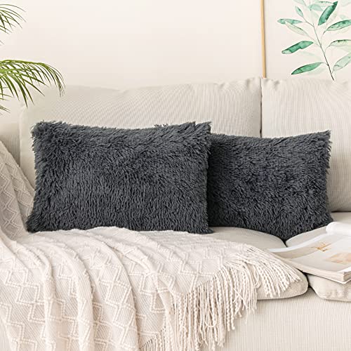 MIULEE 2er Set Kissenbezüge Künstlich Pelz Sofakissen Dekorative Dekokissen Kuschelkissen Plüschkissen Kuschelig Couchkissen Superweich Kissen Flauschig Kissenbezug für Sofa 40x60 cm Blaugrau von MIULEE