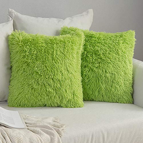 MIULEE 2er Set Kissenbezüge Künstlich Pelz Sofakissen Dekorative Dekokissen Kuschelkissen Plüschkissen Kuschelig Couchkissen Superweich Kissen Flauschig Kissenbezug für Sofa 45x45 cm Grün von MIULEE