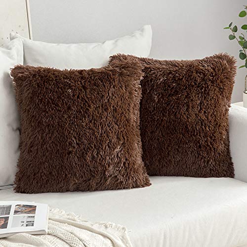 MIULEE 2er Set Kissenbezüge Künstlich Pelz Sofakissen Dekorative Dekokissen Kuschelkissen Plüschkissen Kuschelig Couchkissen Superweich Kissen Flauschig Kissenbezug für Sofa 50x50 cm Schokolade von MIULEE