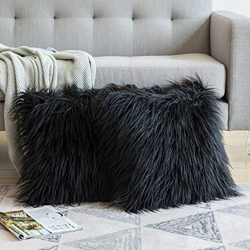 MIULEE 2er Set Kissenbezüge Kunstfell Bezug Flauschig Fellkissen Dekokissen Sofakissen Kuschelkissen Zierkissen Kissenbezug Kissen Felloptik Plüschkissen für Sofa Wohnzimmer 45x45 cm Schwarz von MIULEE